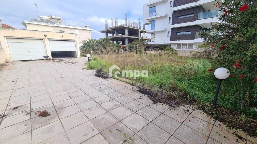 4 Bedroom House for Sale in Makedonitissa, Nicosia District