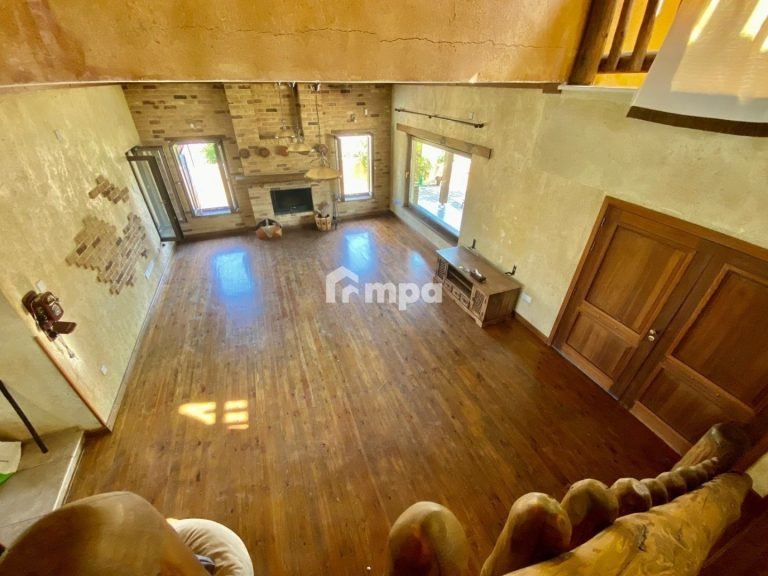 3 Bedroom House for Sale in Strovolos, Nicosia District