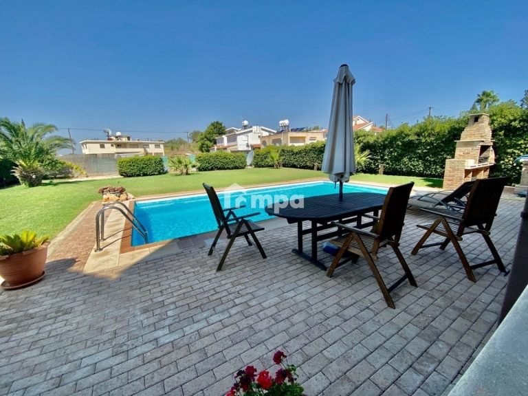 3 Bedroom House for Sale in Strovolos, Nicosia District