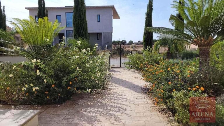 5 Bedroom House for Sale in Paralimni, Famagusta District