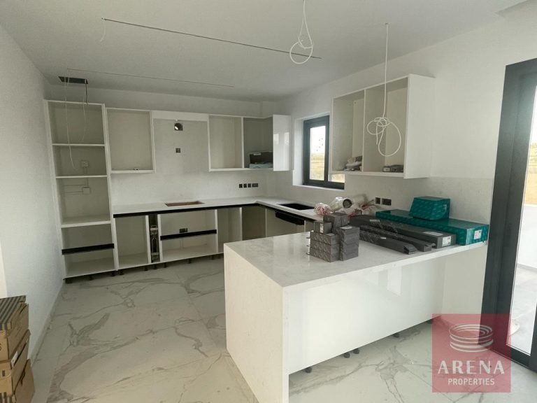 3 Bedroom House for Sale in Oroklini, Larnaca District