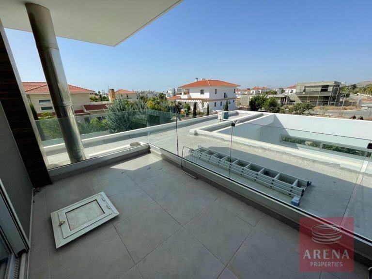 6+ Bedroom Villa for Sale in Larnaca District