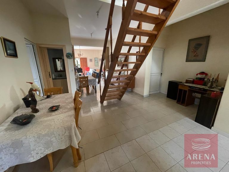 4 Bedroom House for Sale in Pervolia Larnacas