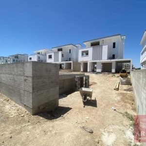 4 Bedroom House for Sale in Livadia Larnakas, Larnaca District