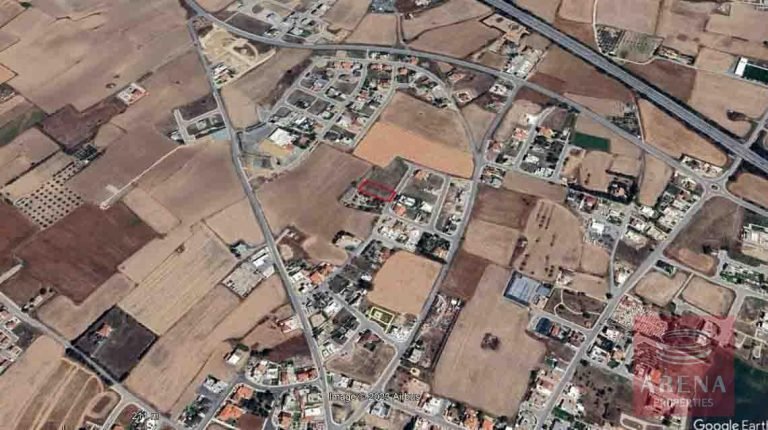 1,336m² Land for Sale in Dromolaxia, Larnaca District