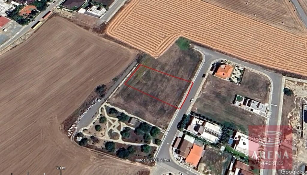 1,496m² Land for Sale in Dromolaxia, Larnaca District