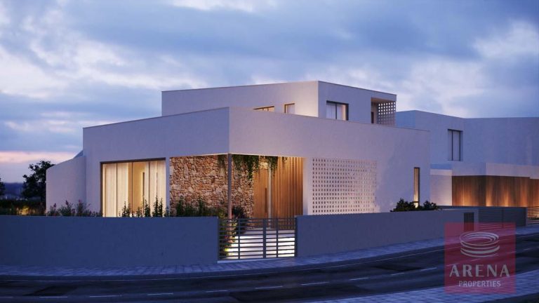 4 Bedroom Villa for Sale in Pervolia Larnacas