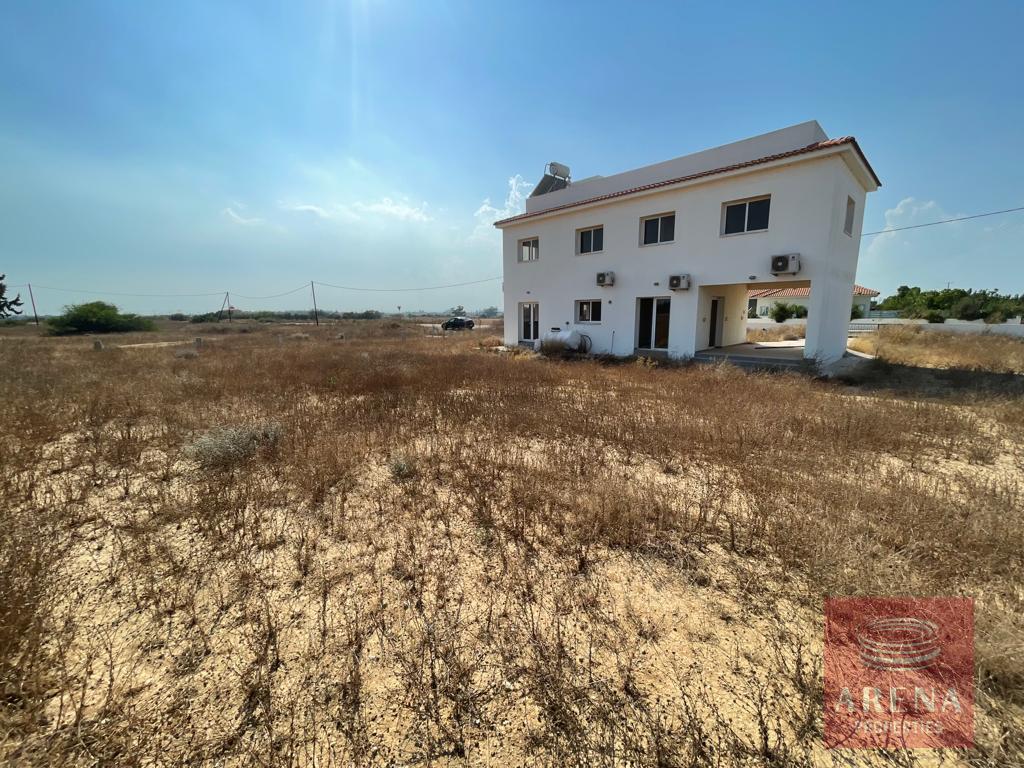 5 Bedroom Villa for Sale in Frenaros, Famagusta District