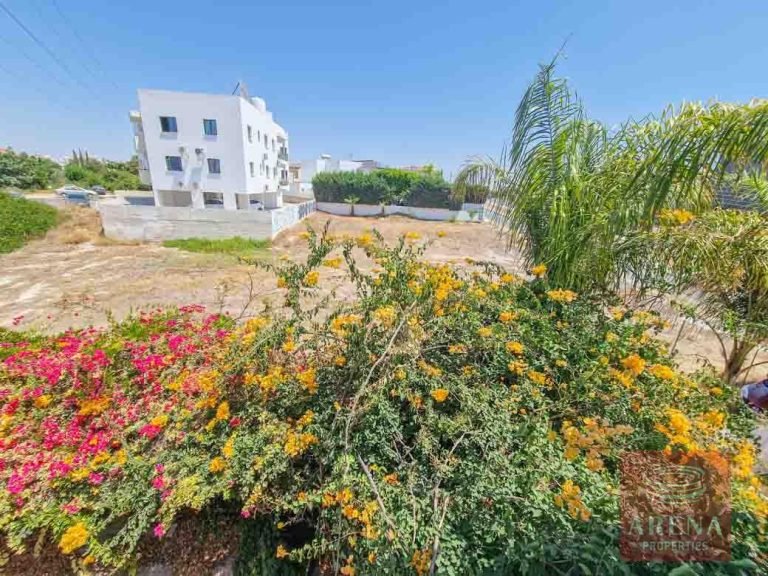 4 Bedroom House for Sale in Aradippou, Larnaca District