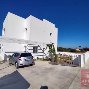 4 Bedroom House for Sale in Paralimni, Famagusta District