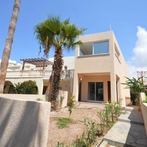 3 Bedroom House for Sale in Paphos – Moutallos