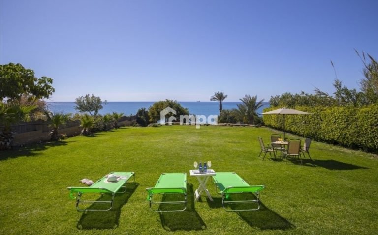 4 Bedroom House for Sale in Maroni, Larnaca District