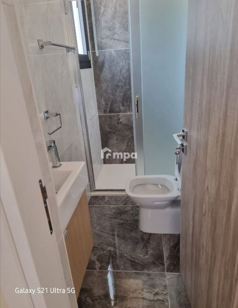 4 Bedroom House for Rent in Mazotos, Larnaca District
