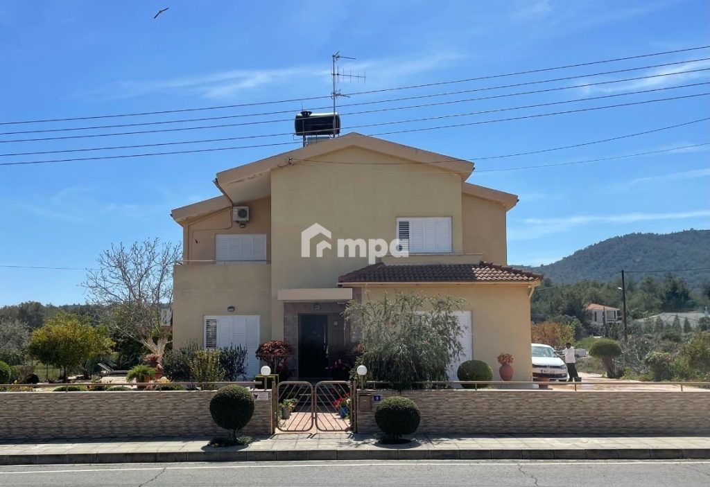 4 Bedroom House for Sale in Sia, Nicosia District