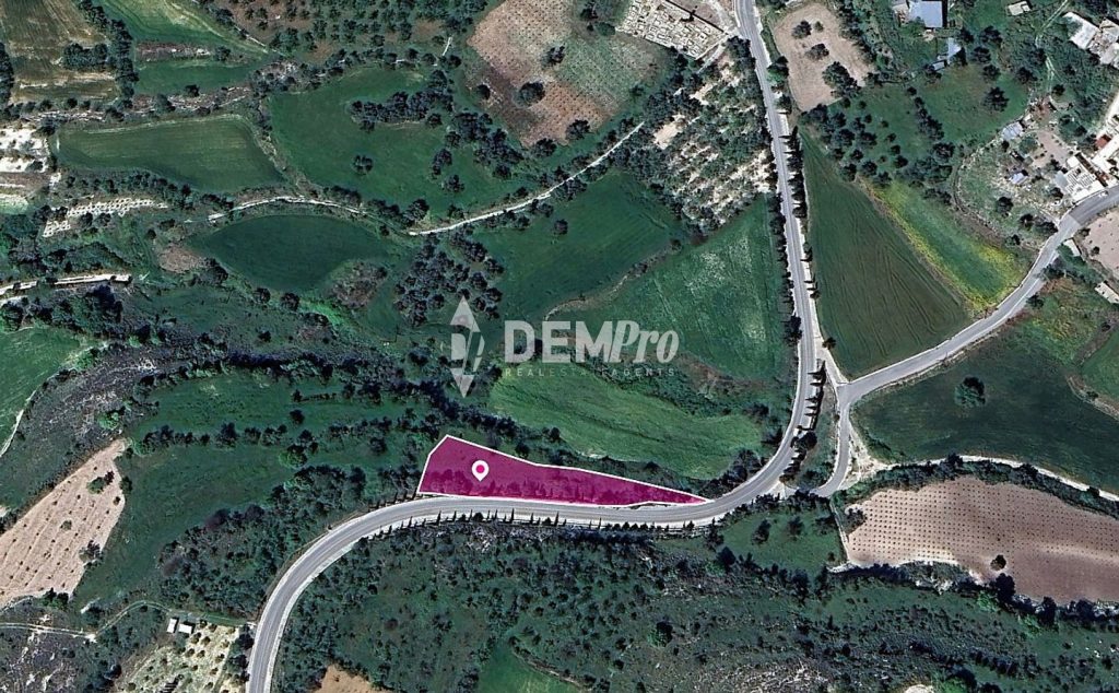 1,647m² Plot for Sale in Lasa, Paphos District
