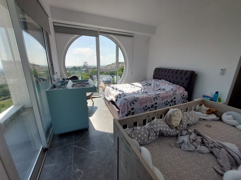 4 Bedroom Villa for Sale in Armou, Paphos District