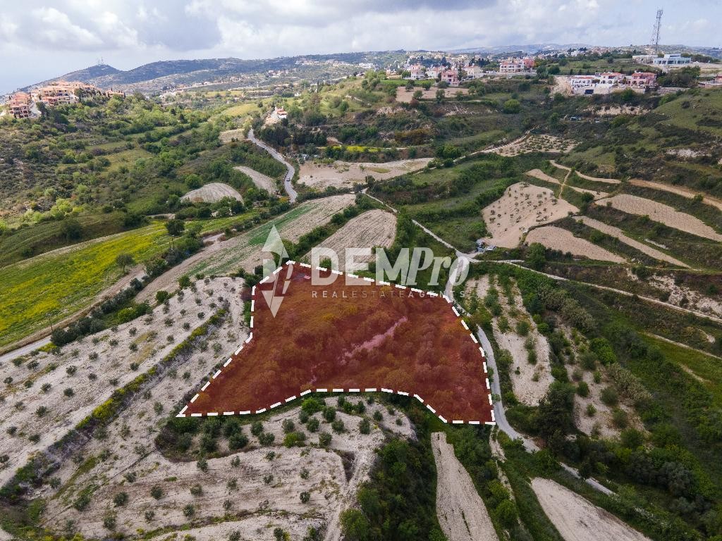 5,352m² Plot for Sale in Tsada, Paphos District