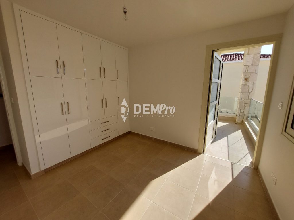 3 Bedroom House for Sale in Kissonerga, Paphos District