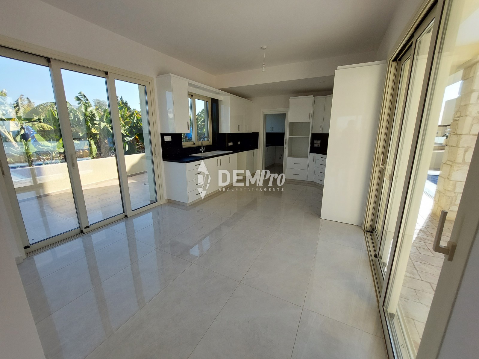 3 Bedroom House for Sale in Kissonerga, Paphos District