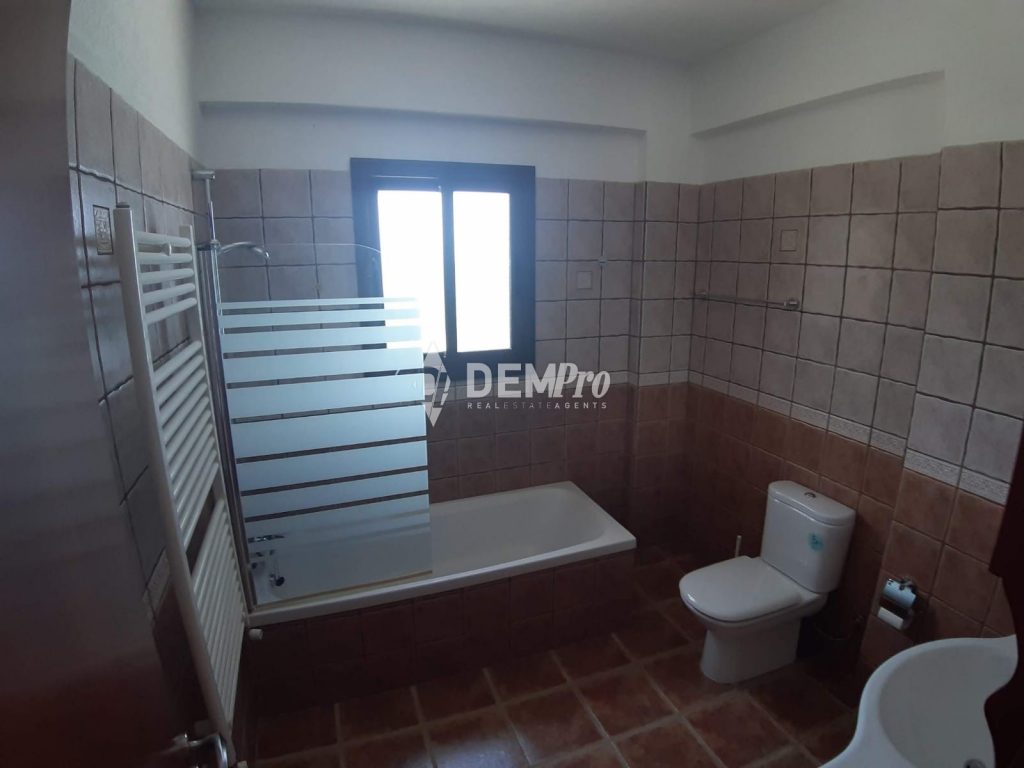 5 Bedroom House for Sale in Pomos, Paphos District