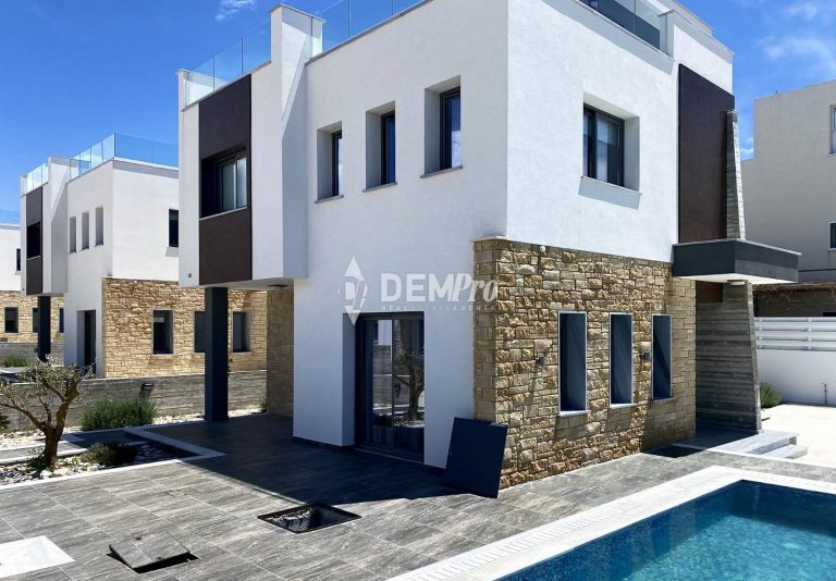 3 Bedroom House for Sale in Chlorakas, Paphos District