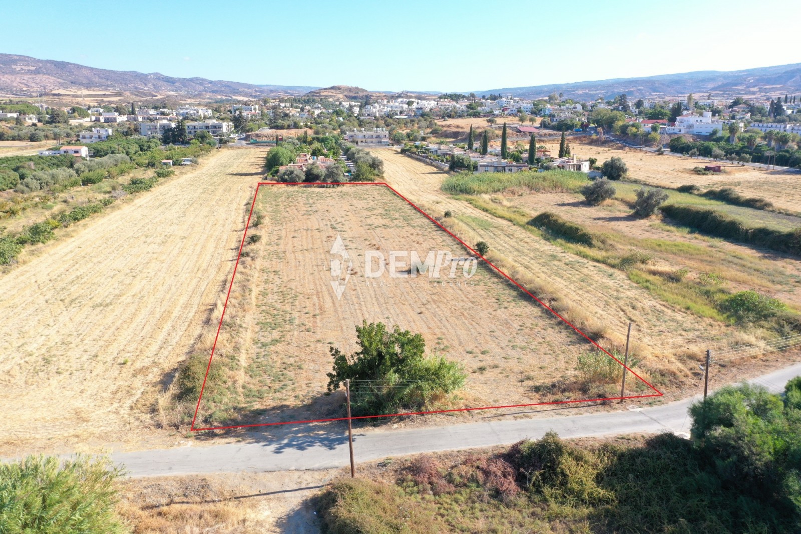 6,560m² Plot for Sale in Paphos District
