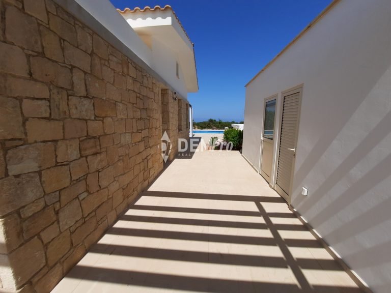 3 Bedroom Villa for Sale in Neo Chorio Pafou, Paphos District