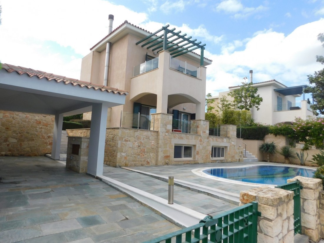 3 Bedroom House for Sale in Latchi (Lakki / Latsi), Paphos District