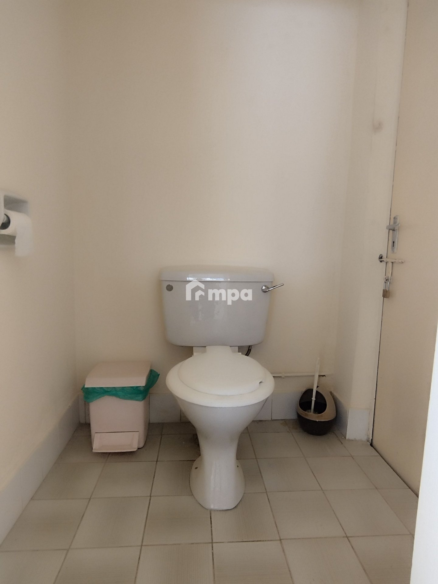 150m² Office for Rent in Makedonitissa, Nicosia District