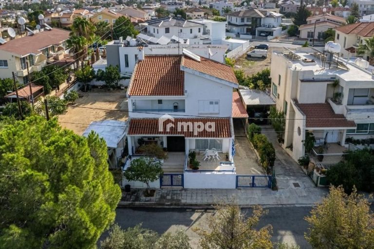 Cheap Houses and Villas for Sale Nicosia up to 600000 euro