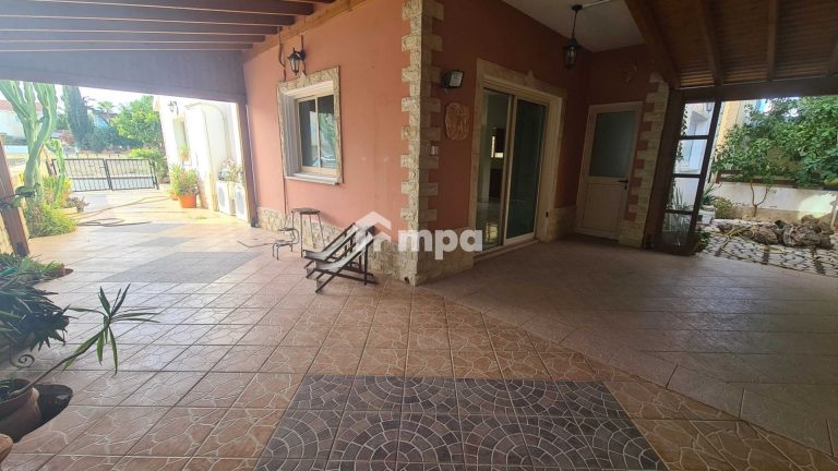 4 Bedroom House for Sale in Strovolos, Nicosia District