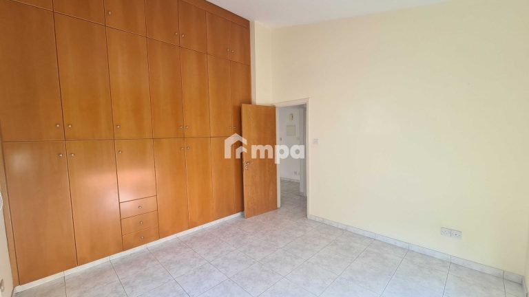 4 Bedroom House for Sale in Strovolos, Nicosia District