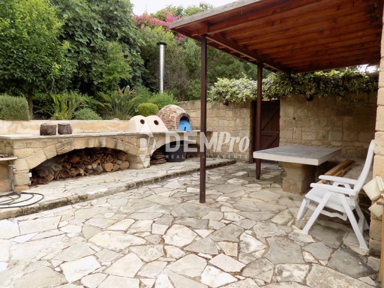 4 Bedroom Villa for Sale in Mesogi, Paphos District