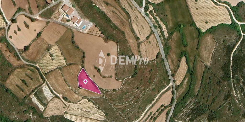 1,673m² Plot for Sale in Kathikas, Paphos District