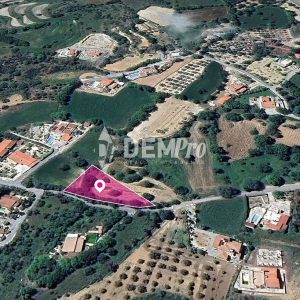 1,700m² Plot for Sale in Polemi, Paphos District