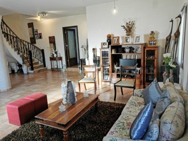 3 Bedroom House for Rent in Kato Polemidia, Limassol District