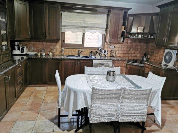 3 Bedroom House for Rent in Kato Polemidia, Limassol District