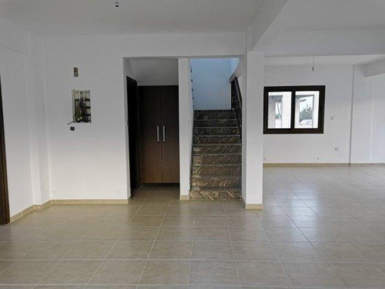 4 Bedroom House for Rent in Eptagoneia, Limassol District