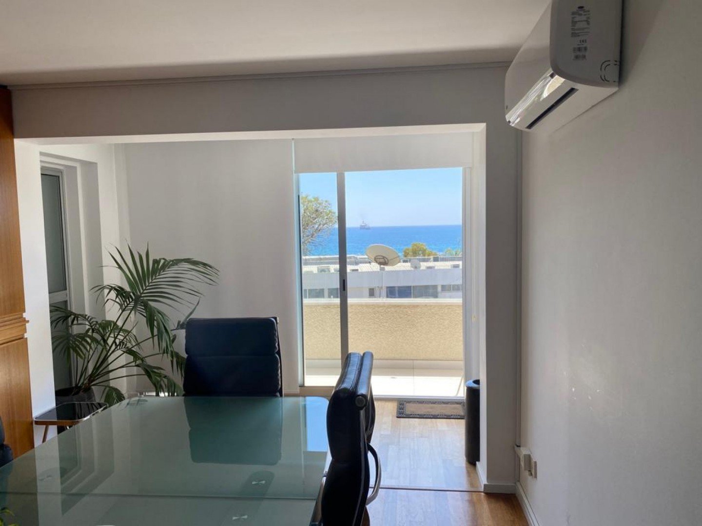 190m² Office for Rent in Limassol District