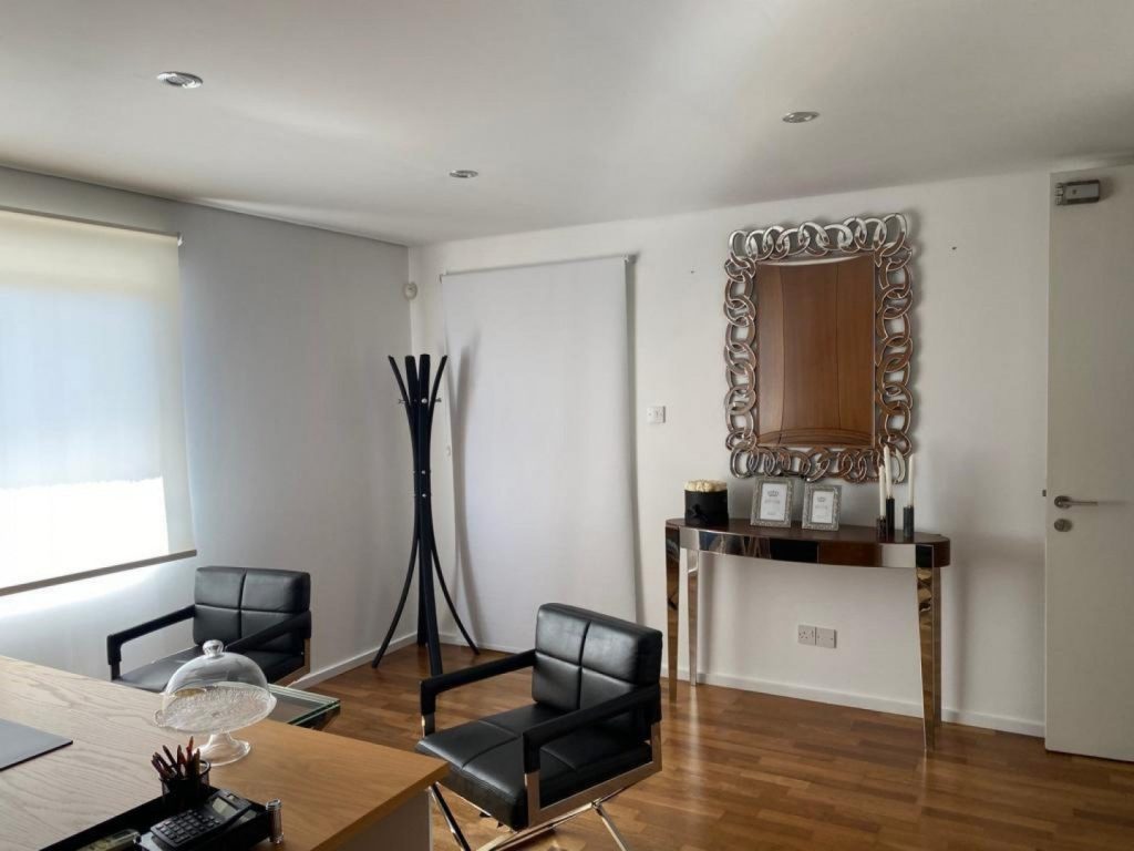 190m² Office for Rent in Limassol District