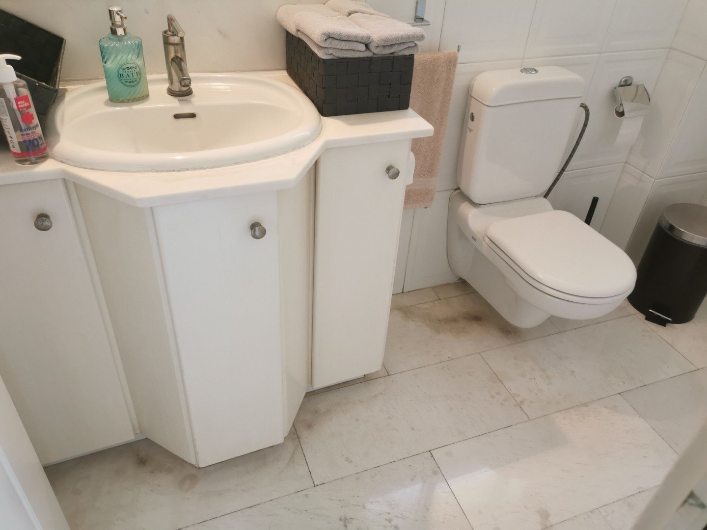 5 Bedroom House for Rent in Agios Tychonas, Limassol District