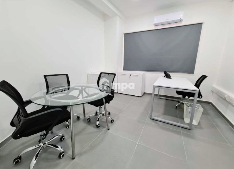 200m² Office for Rent in Agios Dometios, Nicosia District