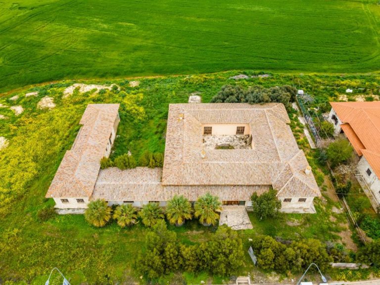 7,428m² Plot for Sale in Lakatameia – Agios Nikolaos, Nicosia District