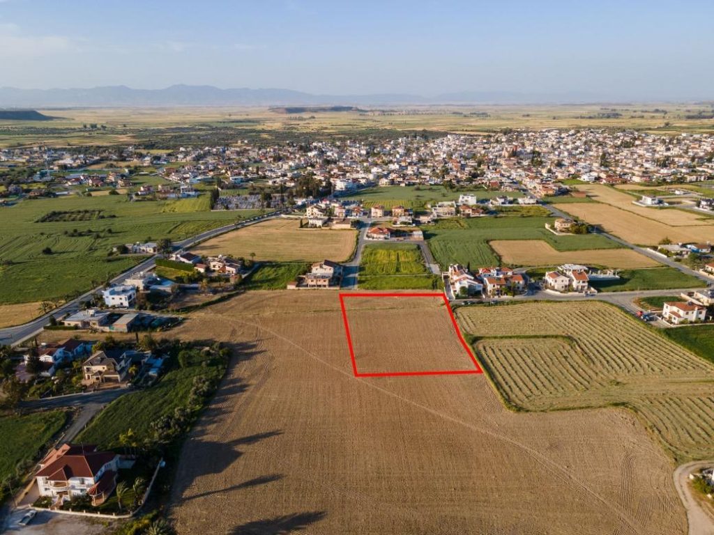 4,683m² Plot for Sale in Athienou, Larnaca District