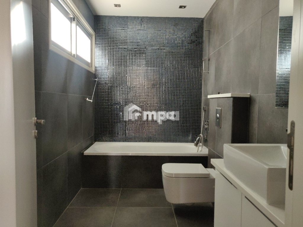 3 Bedroom Apartment for Sale in Strovolos, Nicosia District