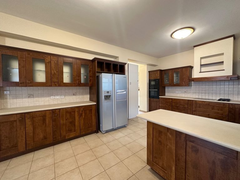 5 Bedroom House for Sale in Limassol – Agios Athanasios