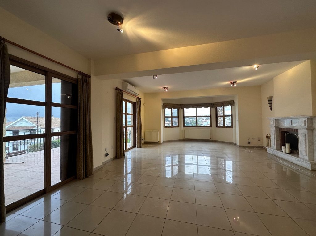 5 Bedroom House for Sale in Limassol – Agios Athanasios