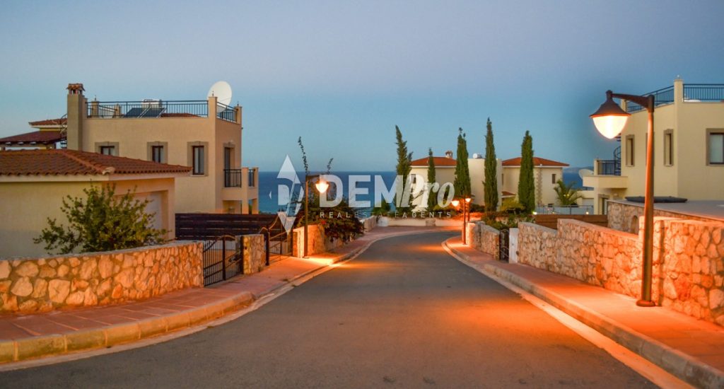 5 Bedroom House for Sale in Neo Chorio Pafou, Paphos District