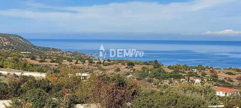 5 Bedroom House for Sale in Neo Chorio Pafou, Paphos District