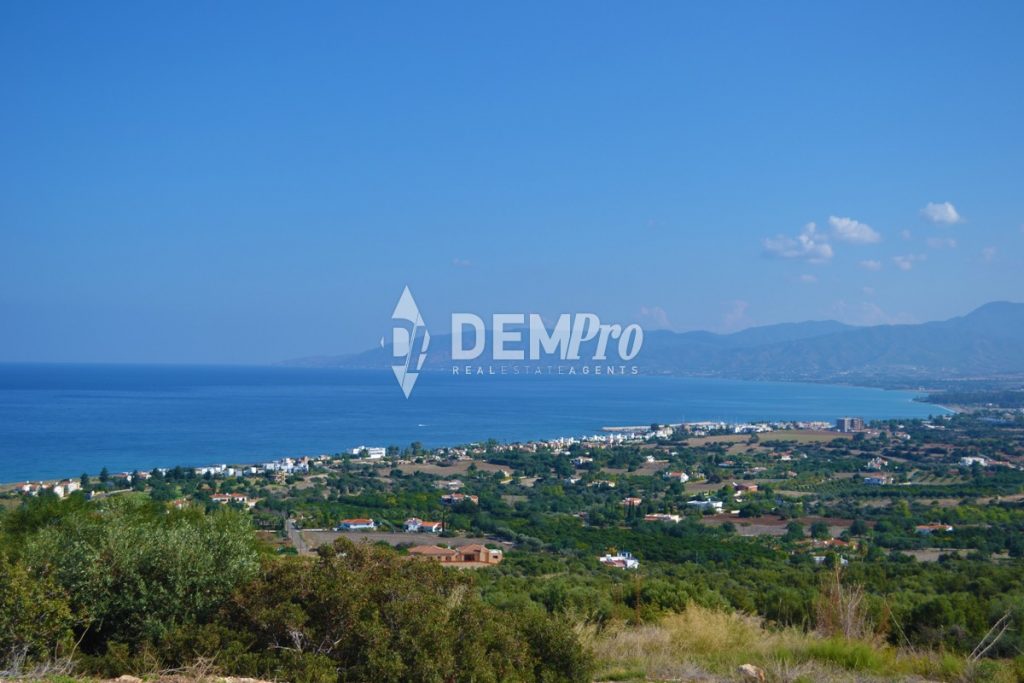5 Bedroom House for Sale in Neo Chorio Pafou, Paphos District